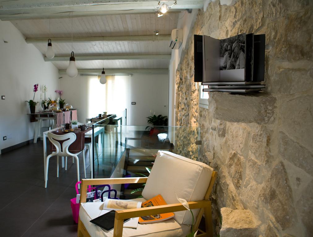 Bed and Breakfast A Mo Casa Comiso Exterior foto